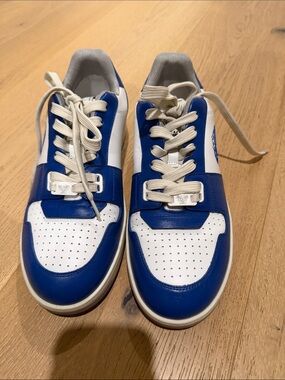 Versace Medusa White and Blue Low-Top Sneakers with Logo Detail